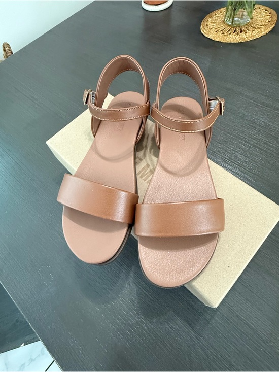 Steve Madden Shoes - Steve Madden Dina Tan Leathe Sandals